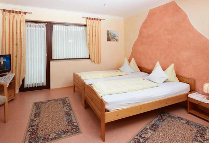 Hotel Garni Assion Birgel Zimmer foto